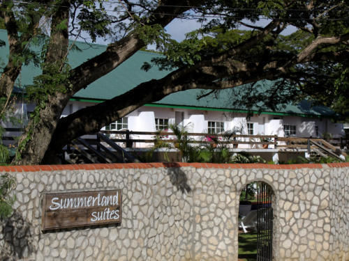 Summerland Suites Bon Accord Village Luaran gambar